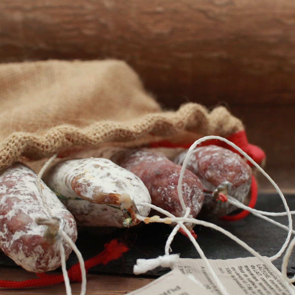 Lot de 4 saucissons : Noisettes, Comté, Piment d’Espelette, Nature