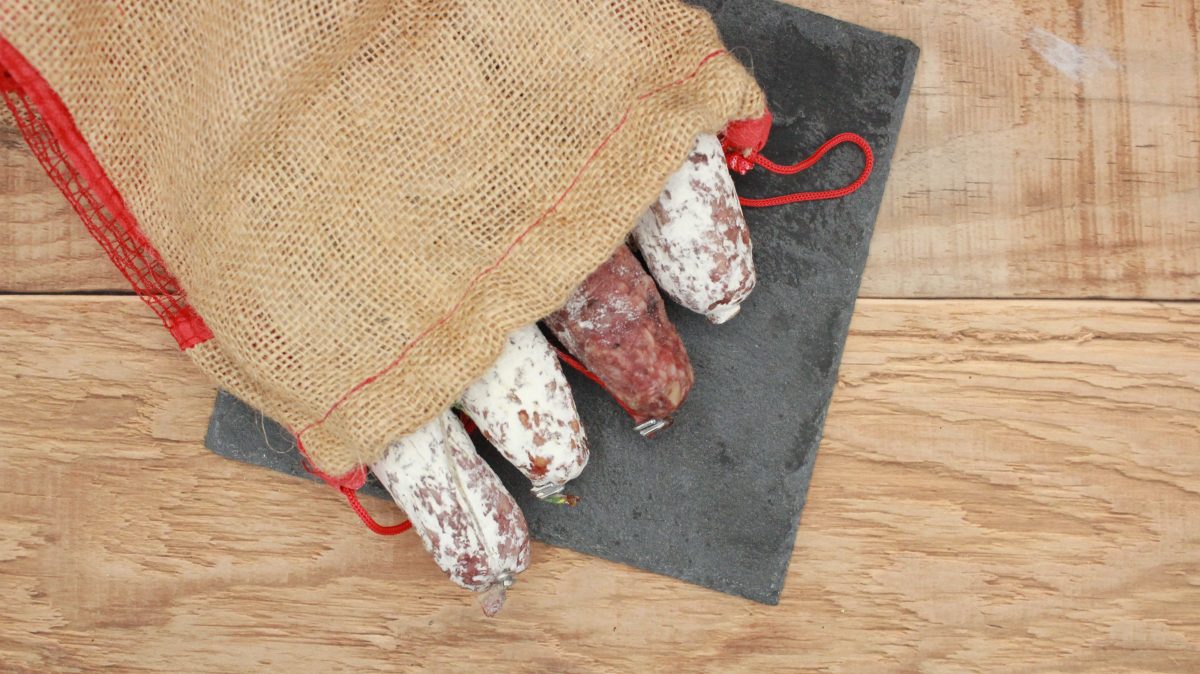 Lot de 4 saucissons : Noisettes, Comté, Piment d’Espelette, Nature - vue du haut