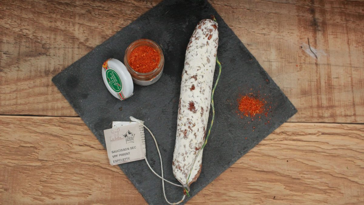 Saucisson pur porc - Piment d'Espelette - 150gr - vue du haut