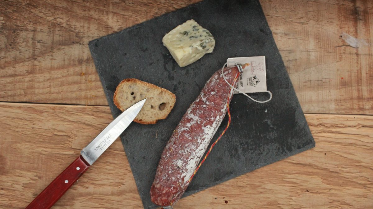 Saucisson pur porc - au Roquefort - 150gr - vue du haut